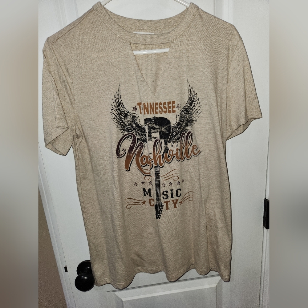 Nashville Graphic Beige T-Shirt